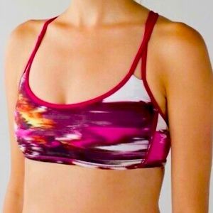 Lululemon Lighten Up Sports Bra